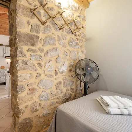 Koilada Family House 2 منزل ريفي Koilás